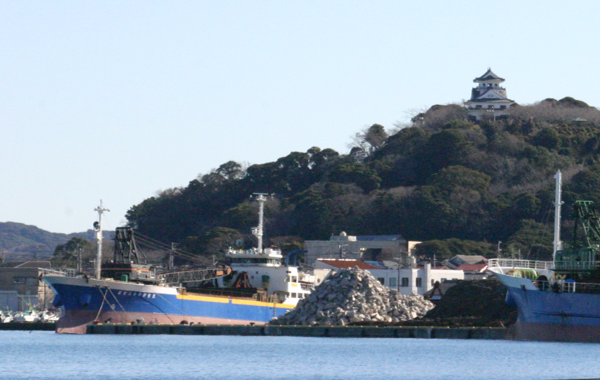 館山港岸壁